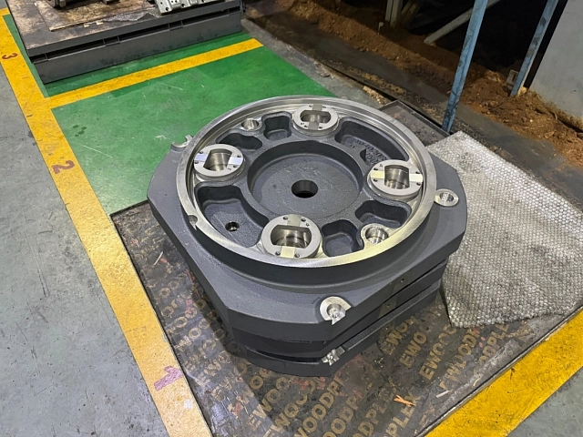 Odlitky - tvárná litina - ruční formování